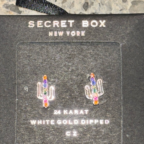 24k White Gold Dipped Cactus Earrings with Colored CZ *NIB* - Picture 3 of 4